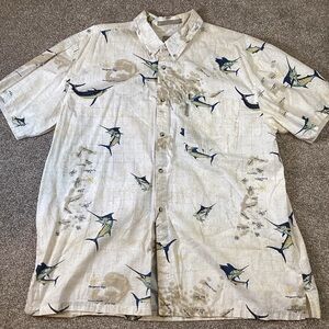 Columbia Cream Marlin Print River Lodge Button Down Short Sleeve Shirt
